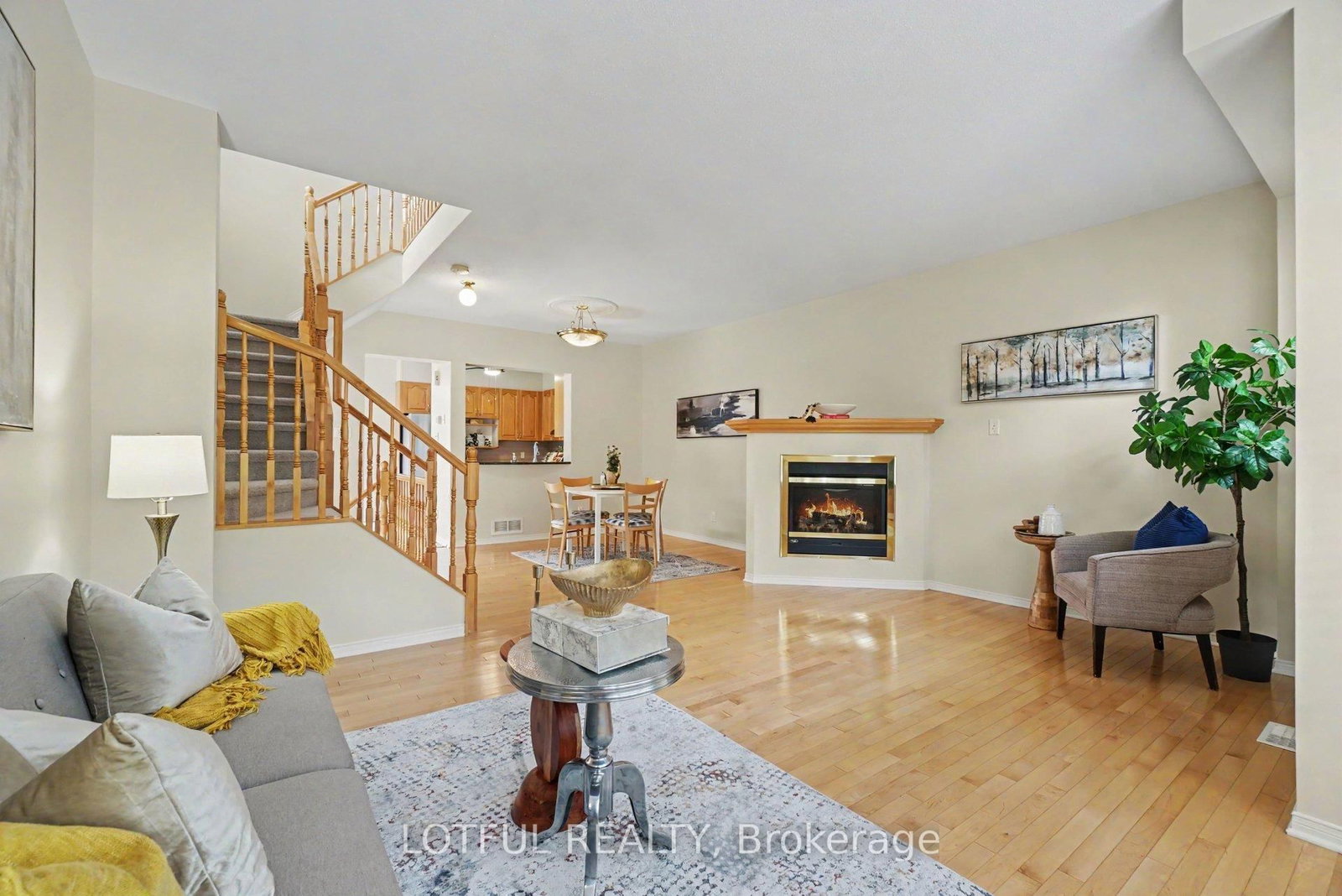 68 Metropole Private • Ottawa, ON photo 18