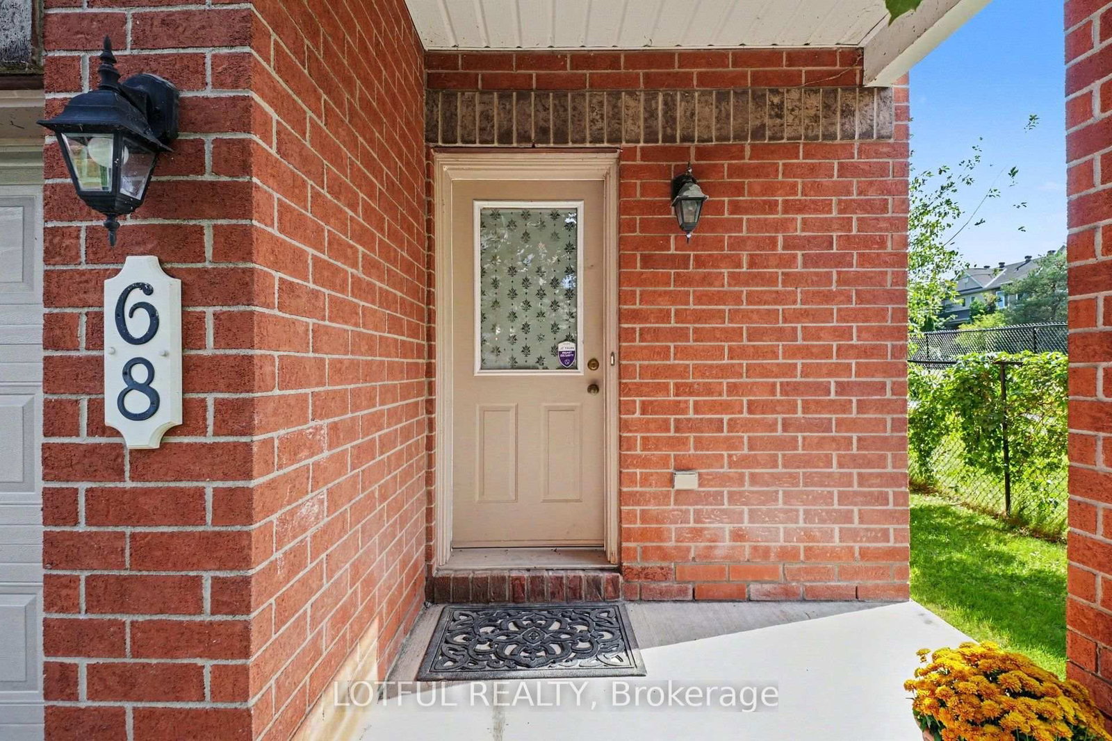 68 Metropole Private • Ottawa, ON photo 27