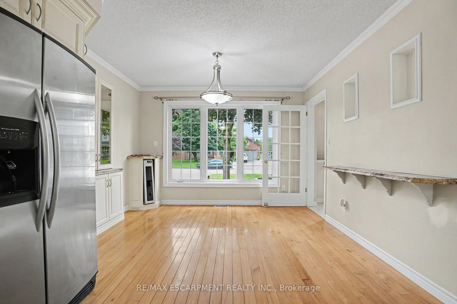 21 Farewell Crescent • West Lincoln, ON photo 10