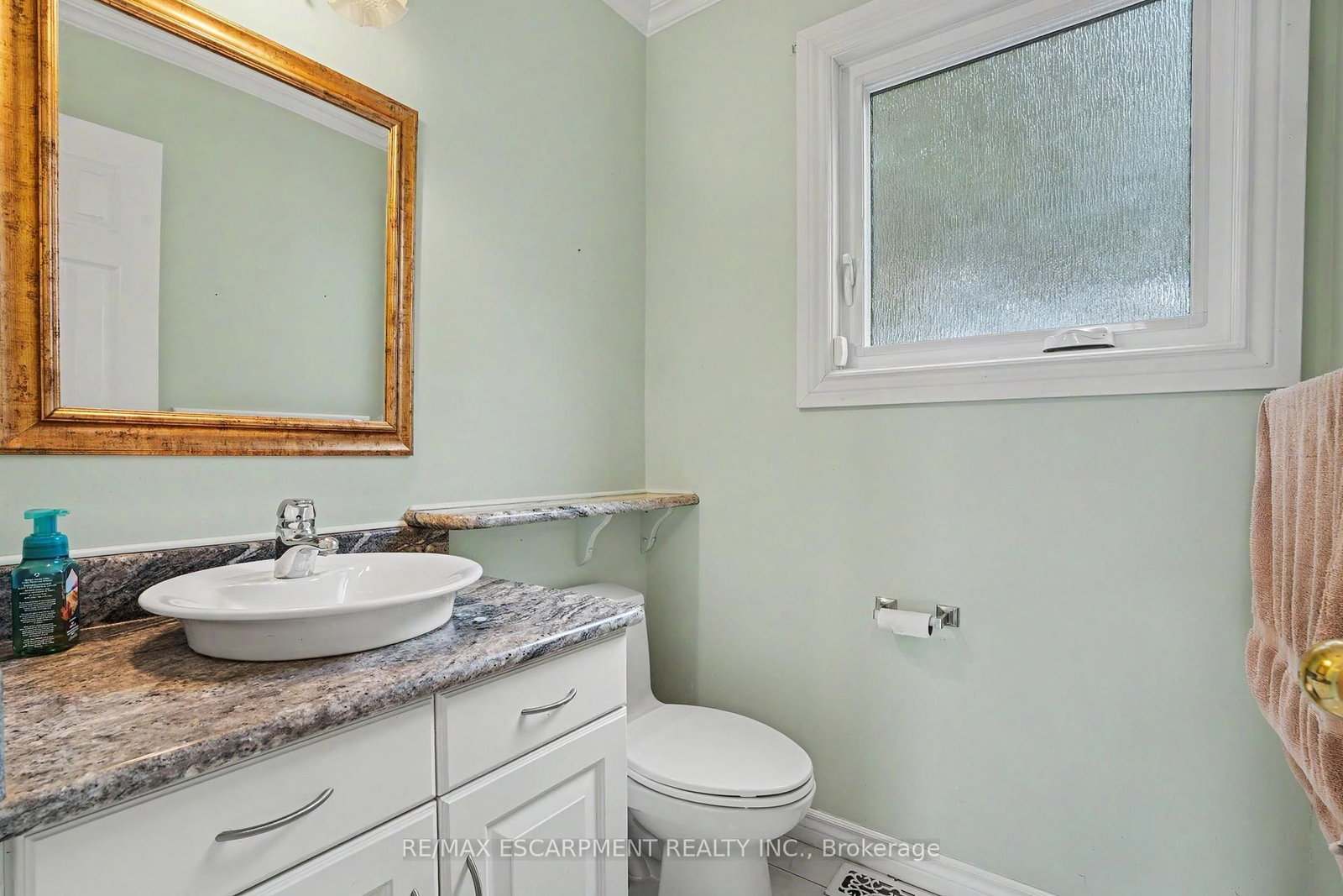 21 Farewell Crescent • West Lincoln, ON photo 14