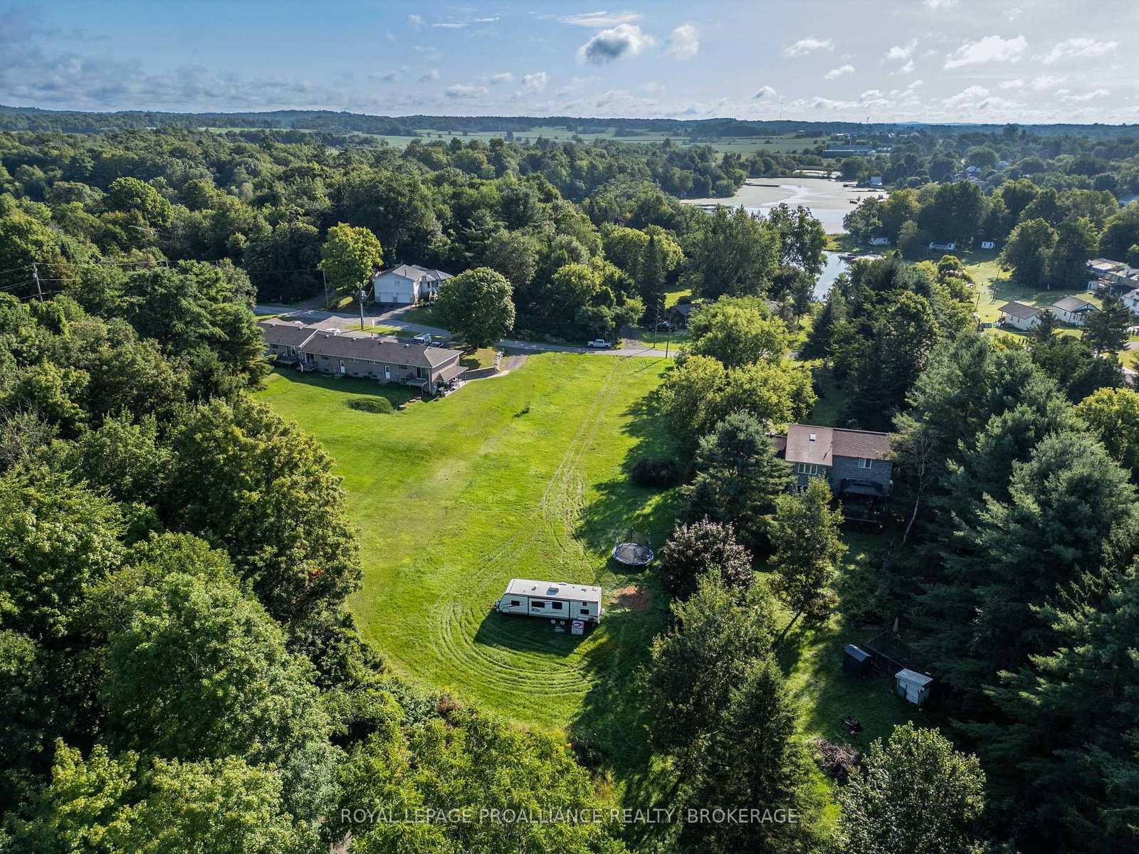 126 Haskins Point Road • Leeds and the Thousand Islands, ON photo 12
