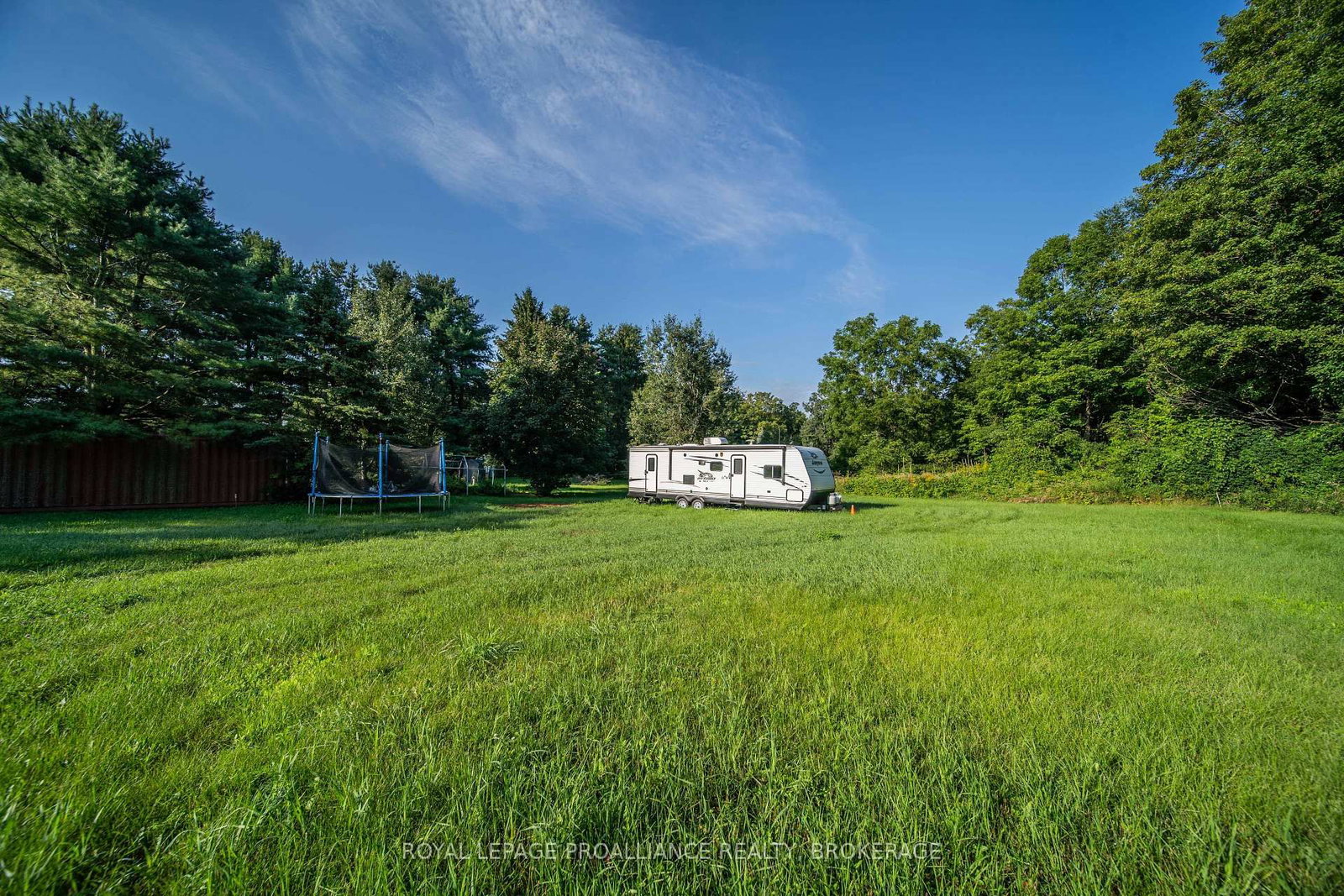 126 Haskins Point Road • Leeds and the Thousand Islands, ON photo 6