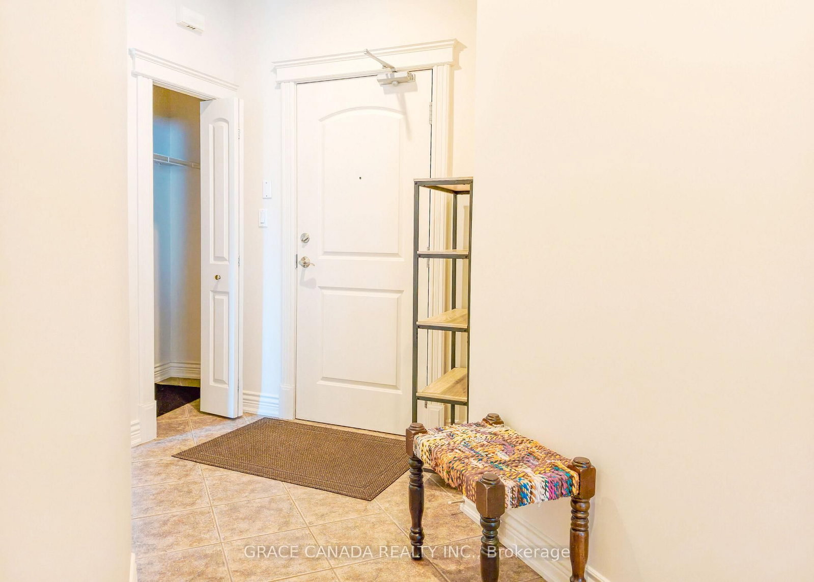 308 - 1225 Riverside Drive W, Windsor 5