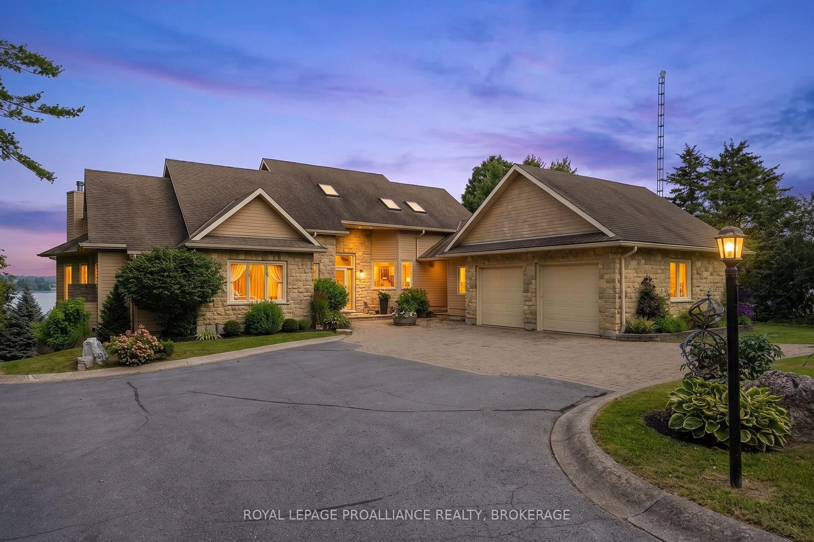 31 Leavis Shores • Gananoque, ON photo 5