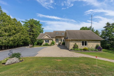 31 Leavis Shores • Gananoque, ON photo 6