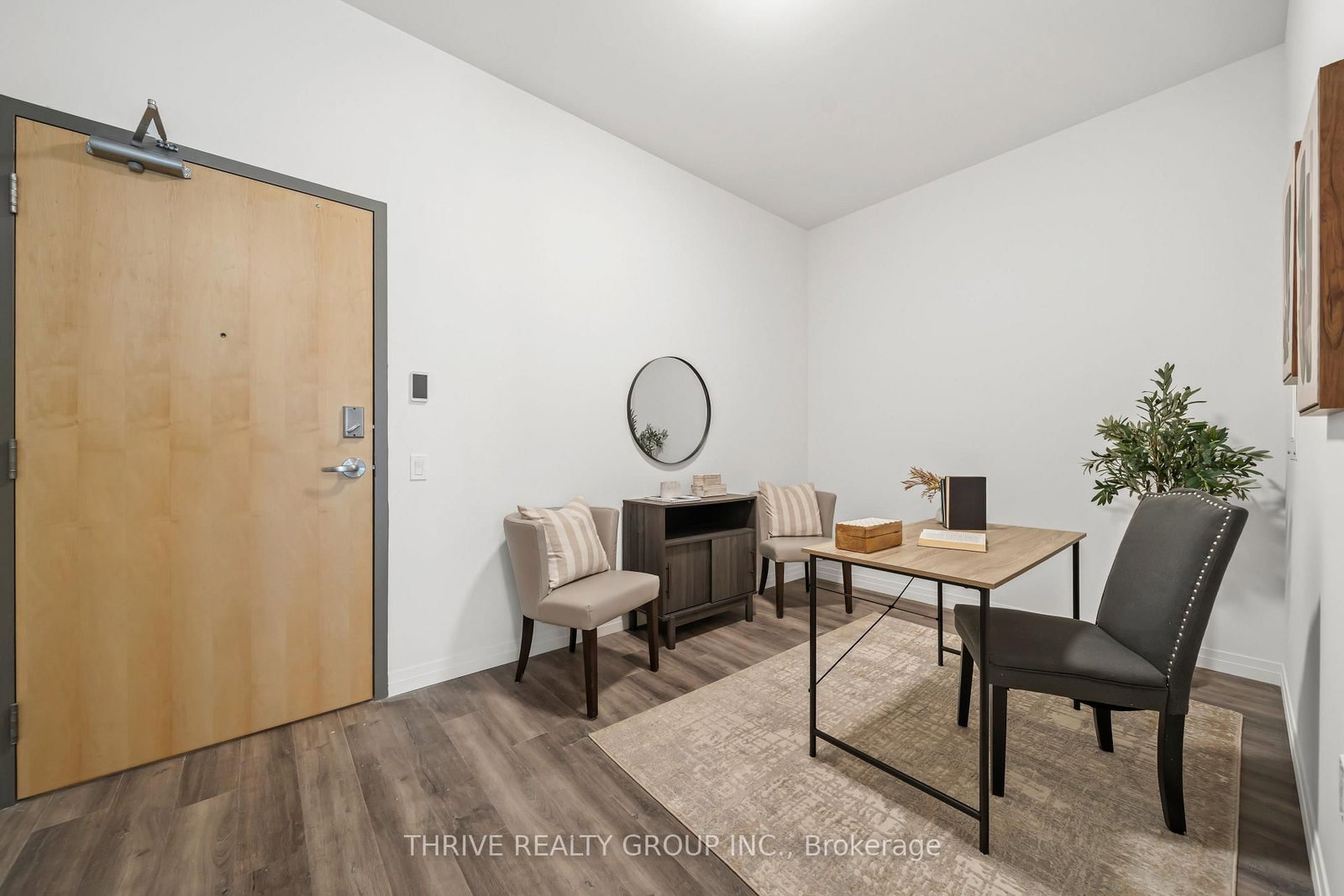 502 - 373 Hill Street, London East 2