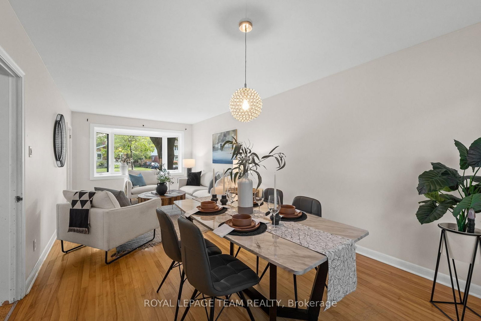 873 Smyth Road • Ottawa, ON photo 10