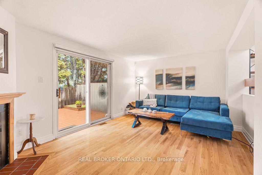 1699E Lamoureux Drive • Ottawa, ON photo 11