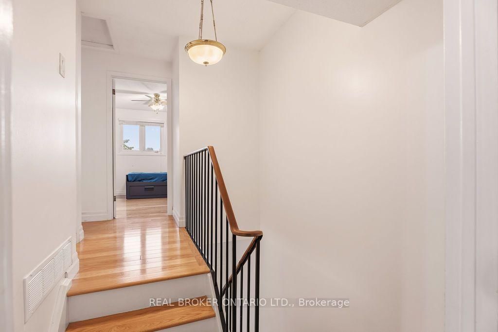 1699E Lamoureux Drive • Ottawa, ON photo 17