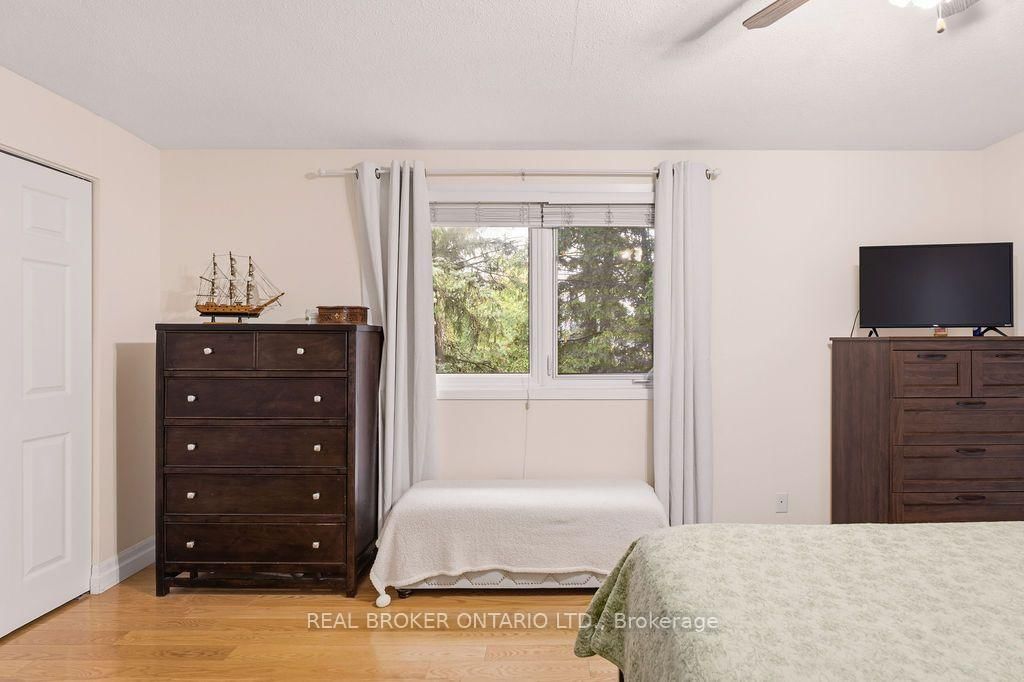 1699E Lamoureux Drive • Ottawa, ON photo 22