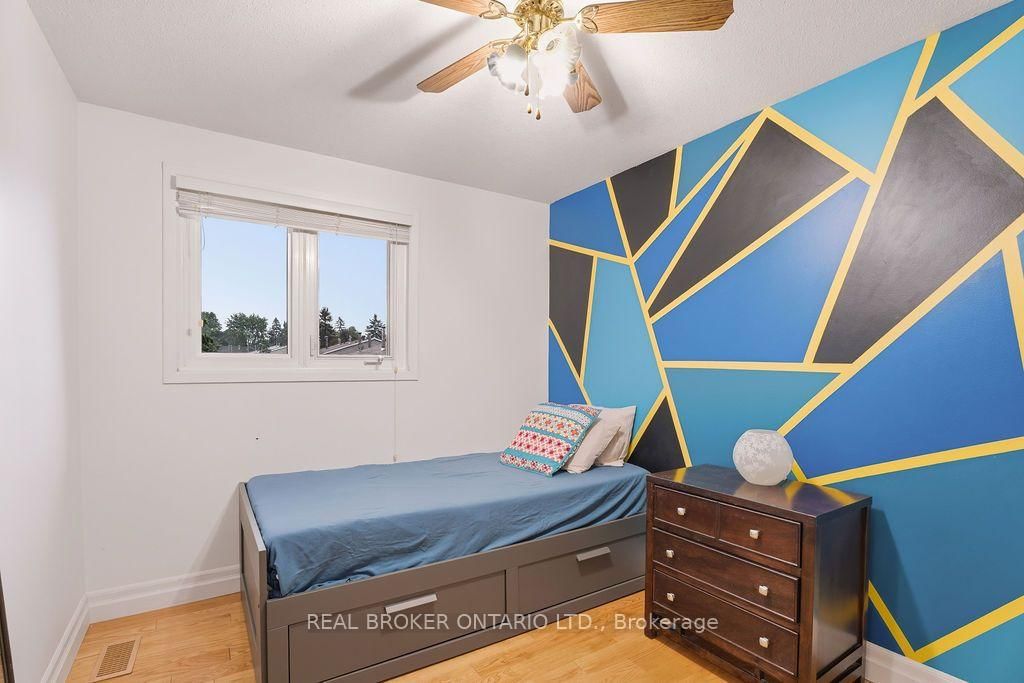 1699E Lamoureux Drive • Ottawa, ON photo 25