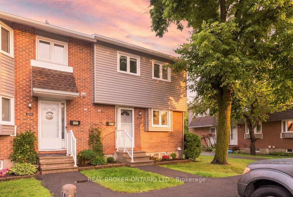 1699E Lamoureux Drive • Ottawa, ON photo 35