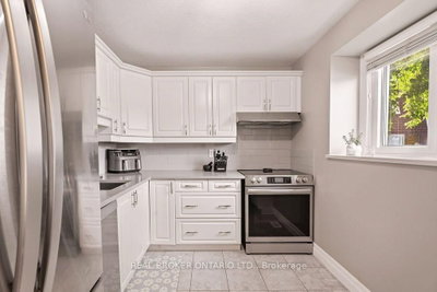 1699E Lamoureux Drive • Ottawa, ON photo 4
