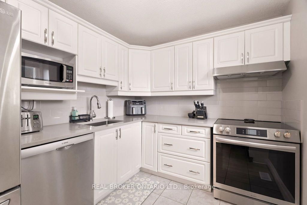 1699E Lamoureux Drive • Ottawa, ON photo 5