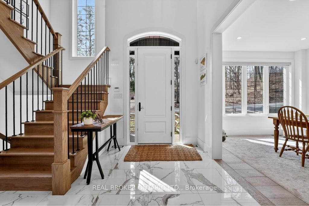 1095 Mineral Springs Road • Hamilton, ON photo 9