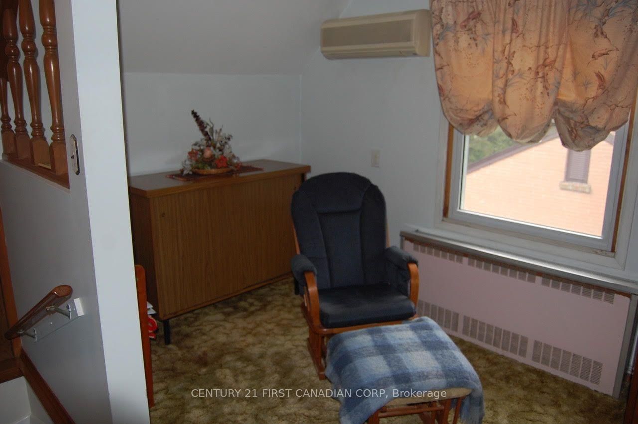 166 Foster Avenue • London North, ON photo 16