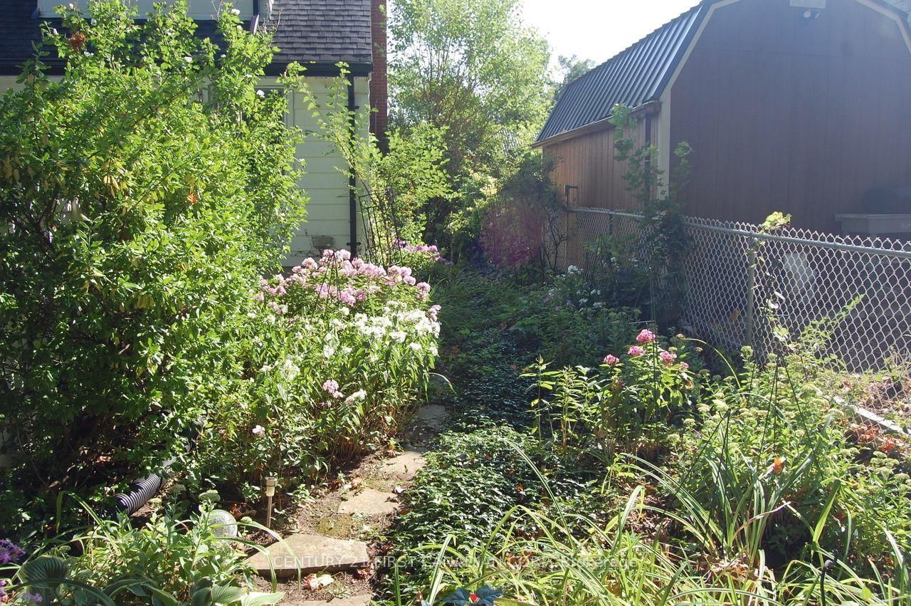 166 Foster Avenue • London North, ON photo 29