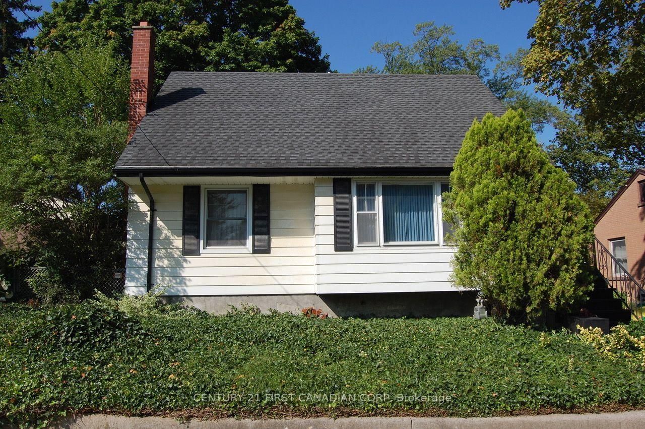 166 Foster Avenue • London North, ON photo 3