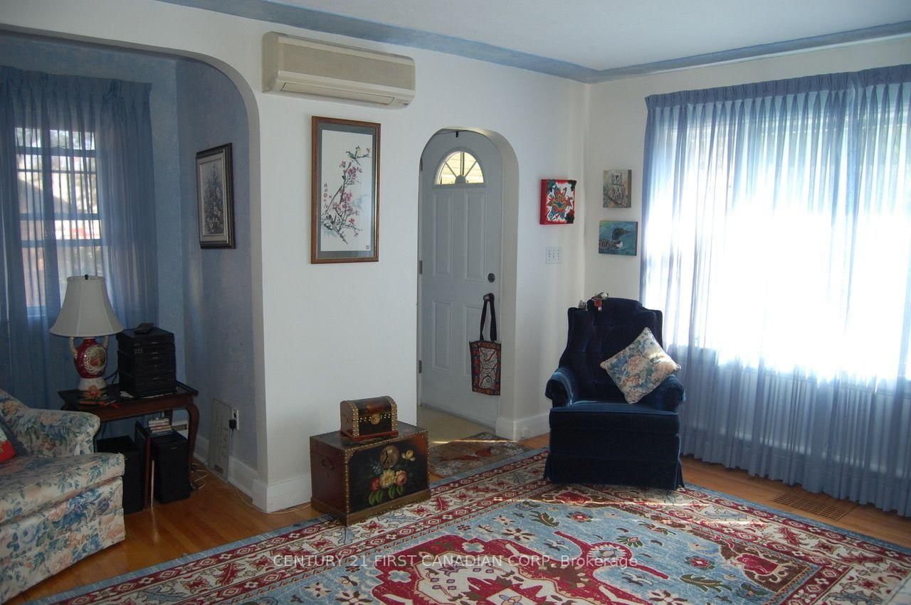 166 Foster Avenue • London North, ON photo 4