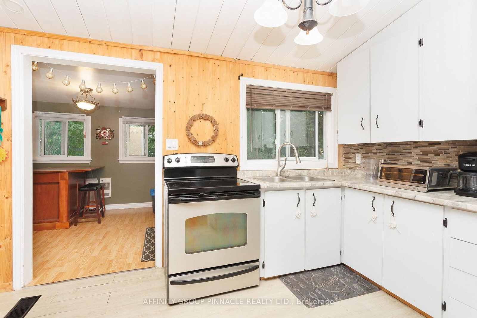 124 Cameron Drive • Kawartha Lakes, ON photo 6