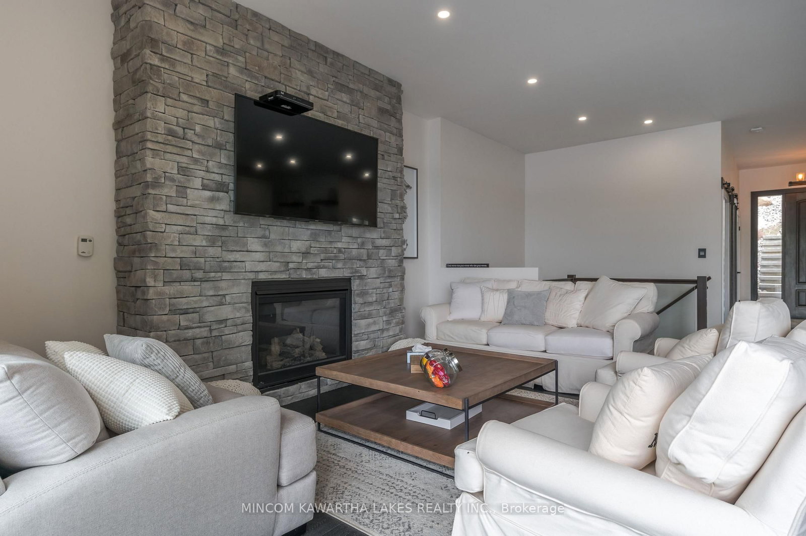 1416 Northey's Bay Road • North Kawartha, ON photo 11