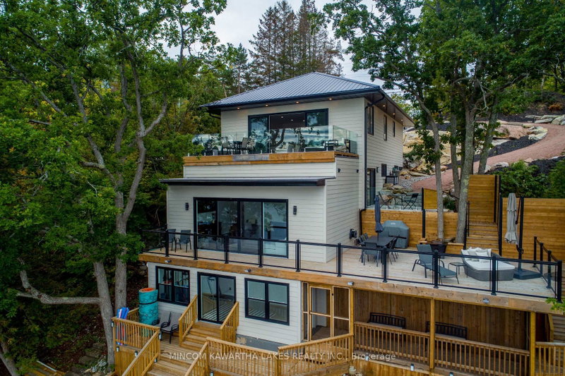 1416 Northey's Bay Road