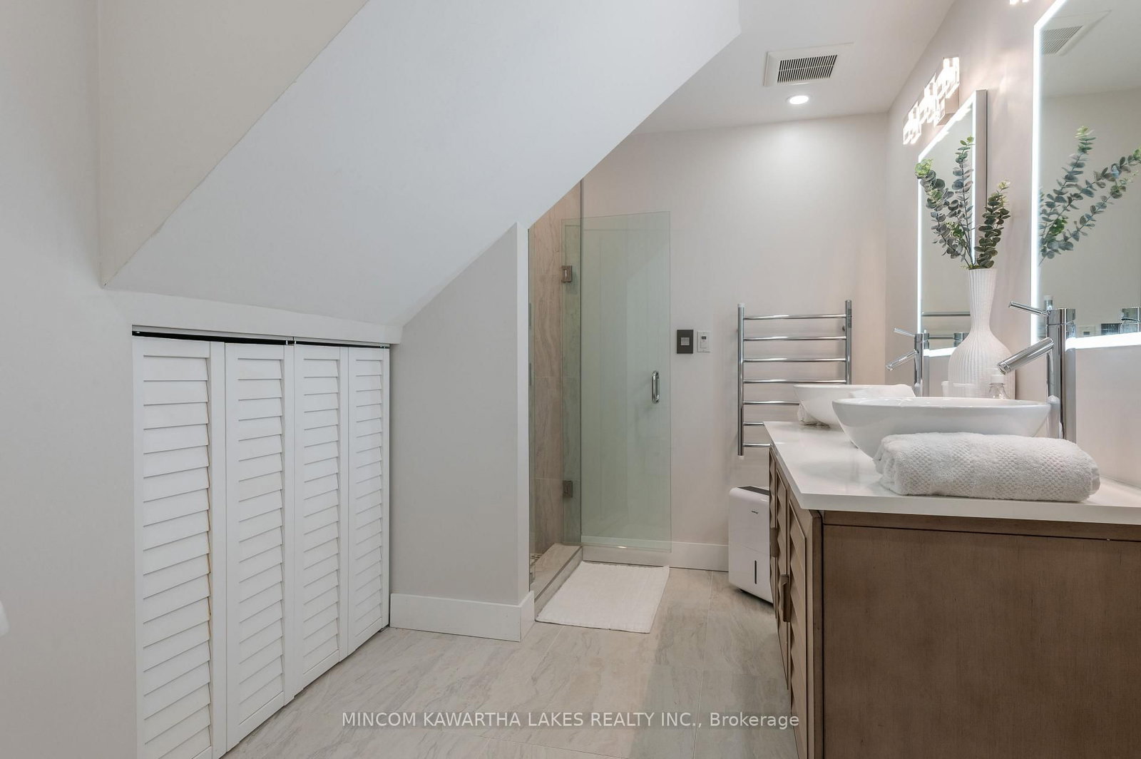 1416 Northey's Bay Road • North Kawartha, ON photo 35