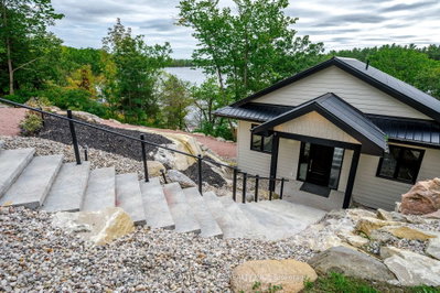 1416 Northey's Bay Road • North Kawartha, ON photo 6