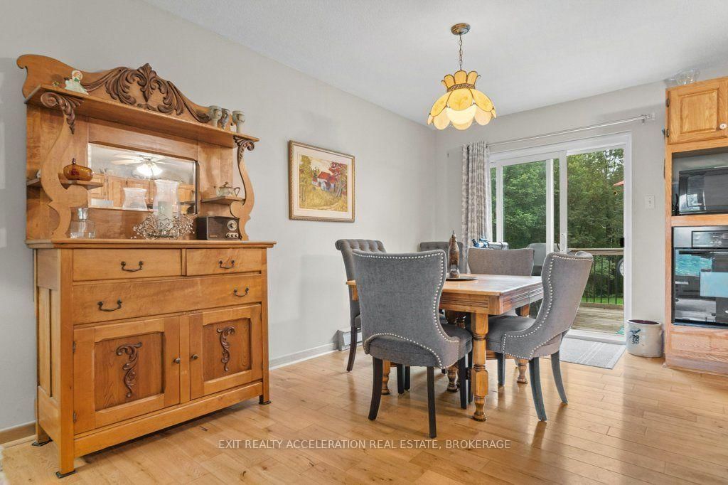 4524 County Rd 1 E • Yarker, ON photo 12