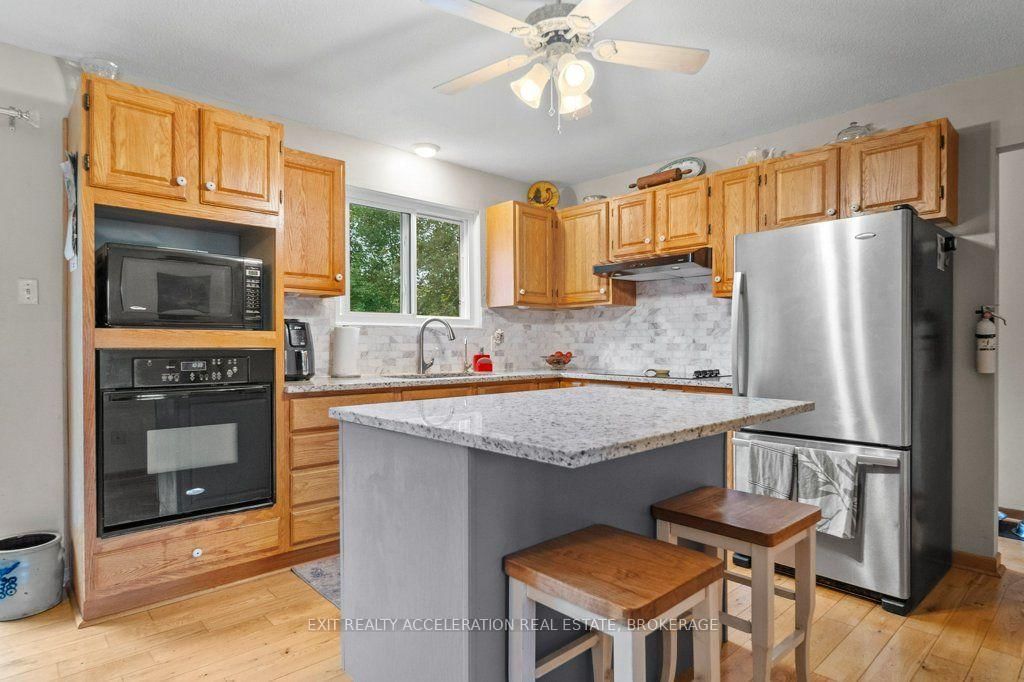 4524 County Rd 1 E • Yarker, ON photo 14