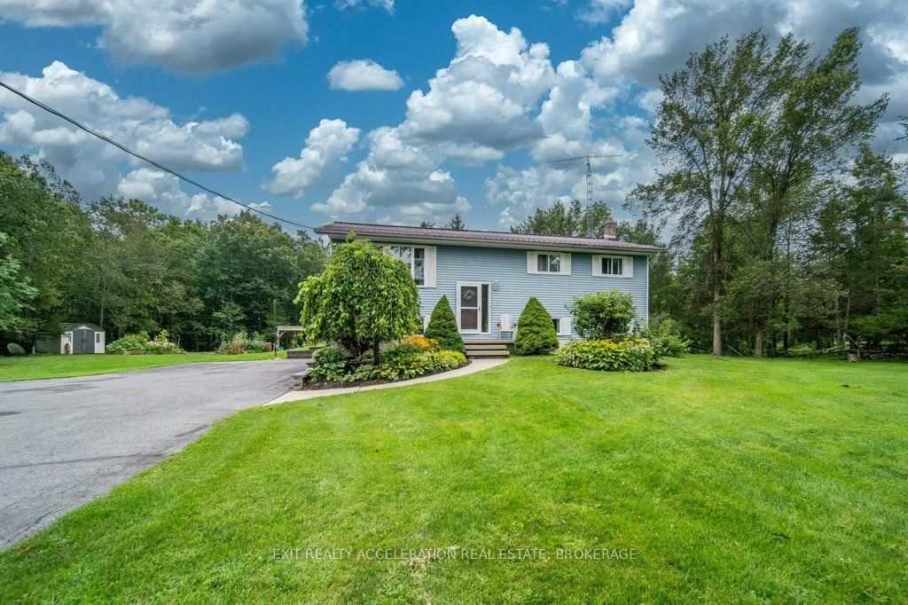 4524 County Rd 1 E • Yarker, ON photo 3