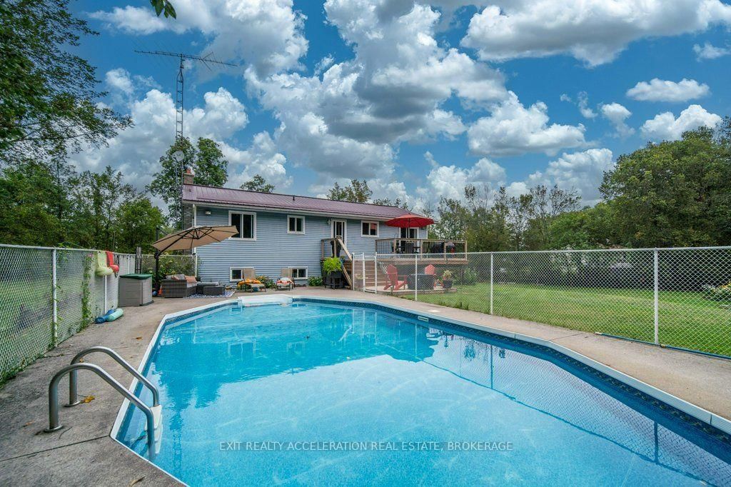 4524 County Rd 1 E • Yarker, ON photo 38