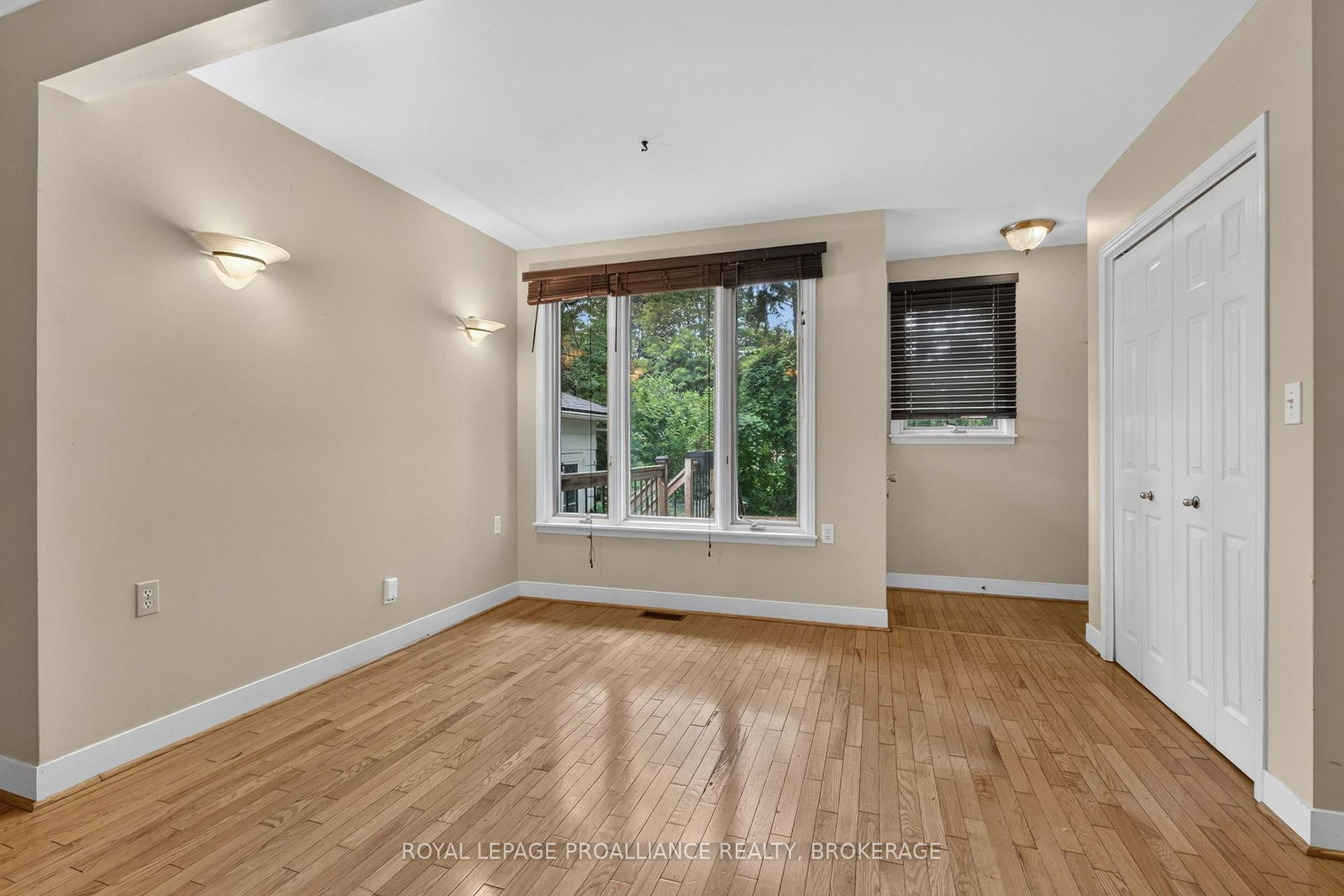 364 Glengarry Road • Kingston, ON photo 15