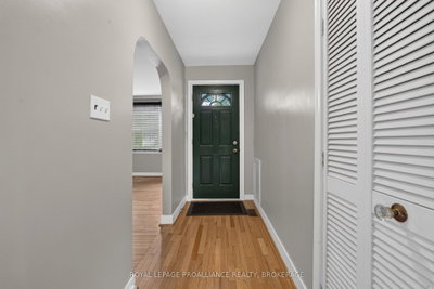 364 Glengarry Road • Kingston, ON photo 4
