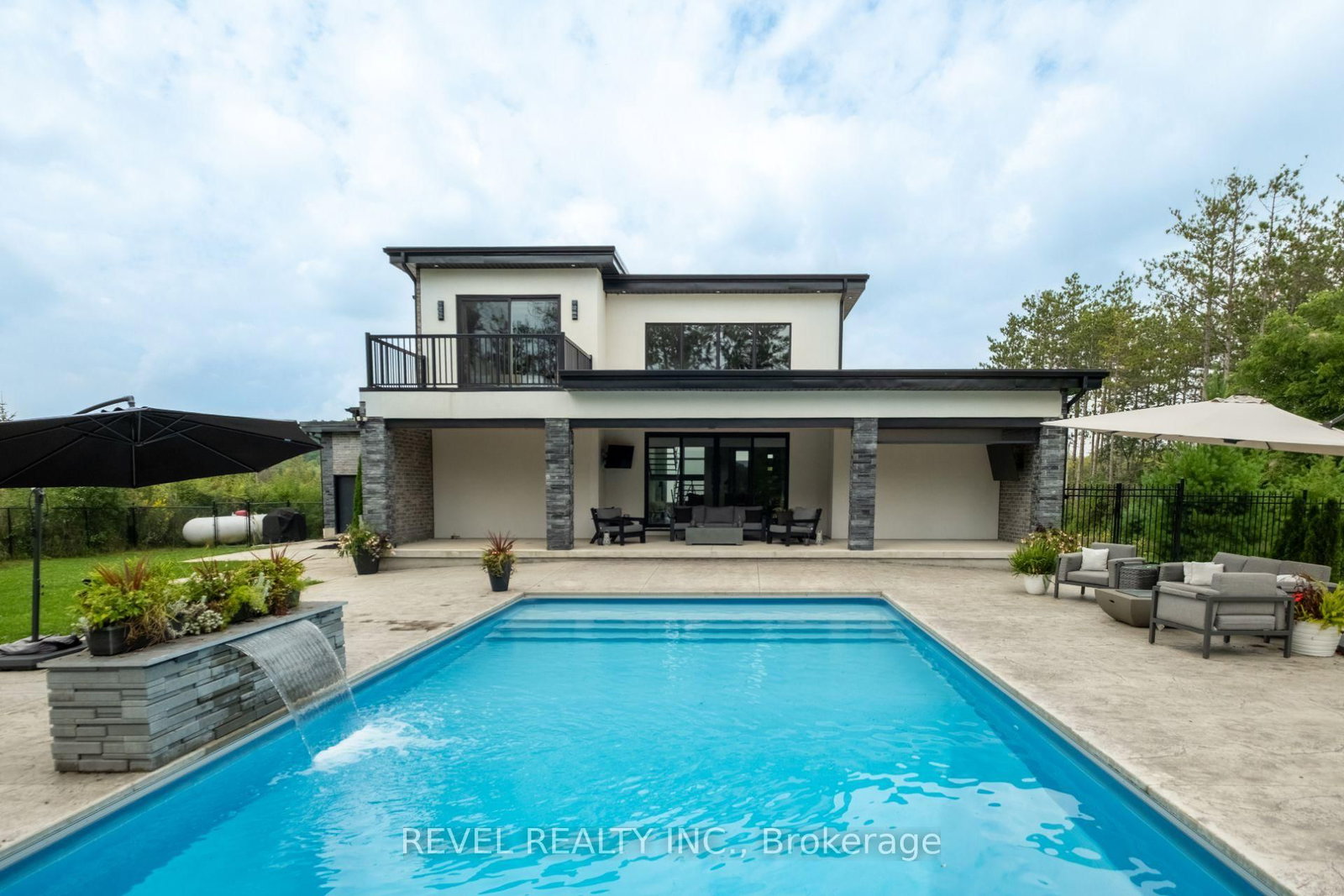 7737 Wellington Rd 34 • Puslinch, ON photo 35