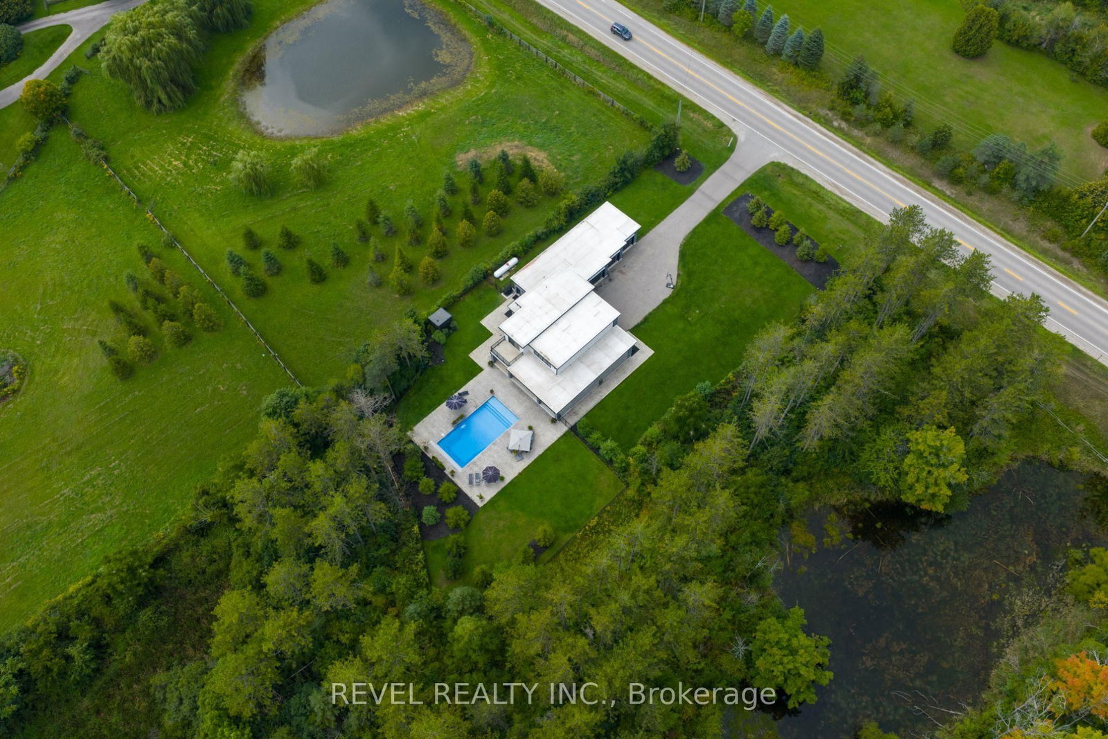 7737 Wellington Rd 34 • Puslinch, ON photo 42