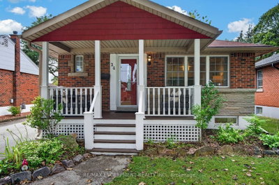 Detached House for sale at 24 Castlefield Drive, Hamilton, Ontario, L8T 3R2 - Hampton Heights - MLS: X13741308