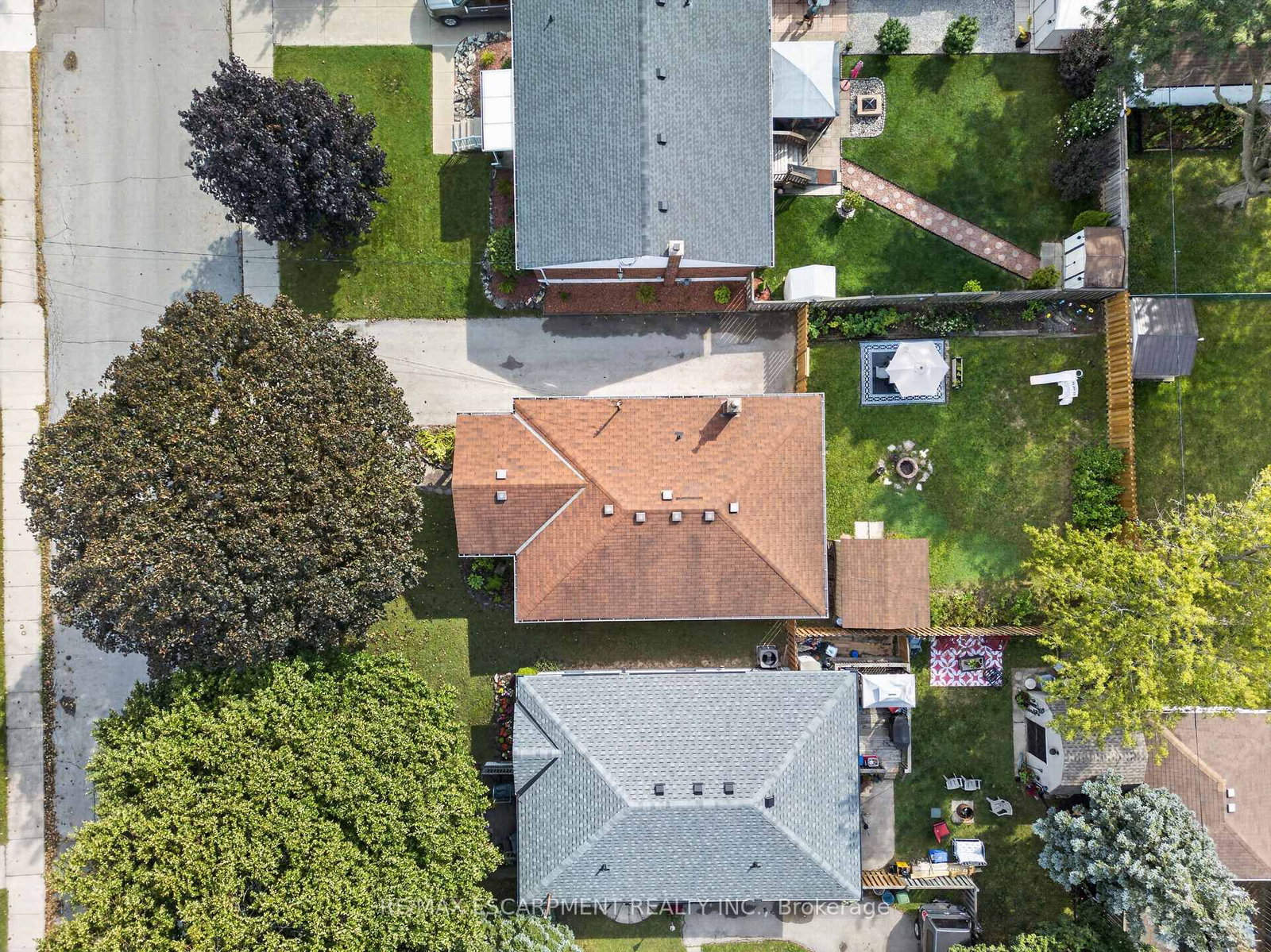 24 Castlefield Drive • Hamilton, ON photo 30