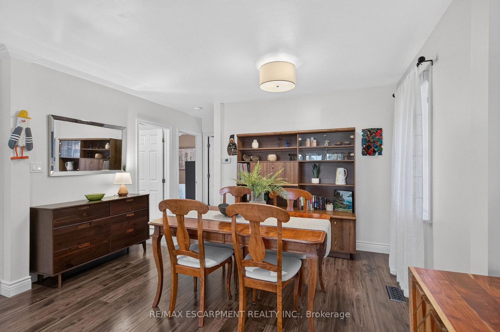 24 Castlefield Drive • Hamilton, ON photo 5
