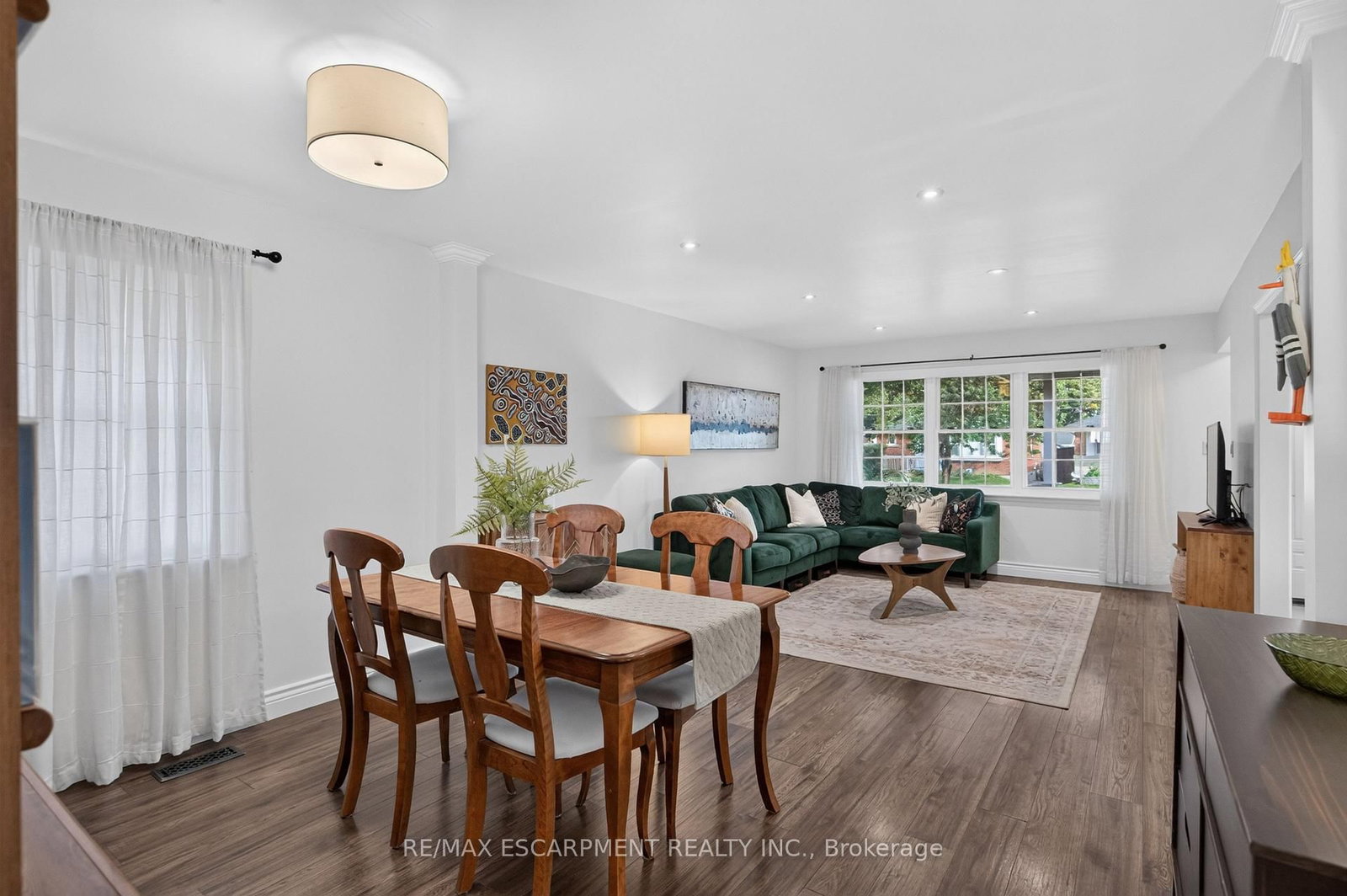 24 Castlefield Drive • Hamilton, ON photo 6
