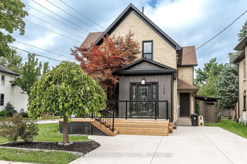 125 Hope Street E