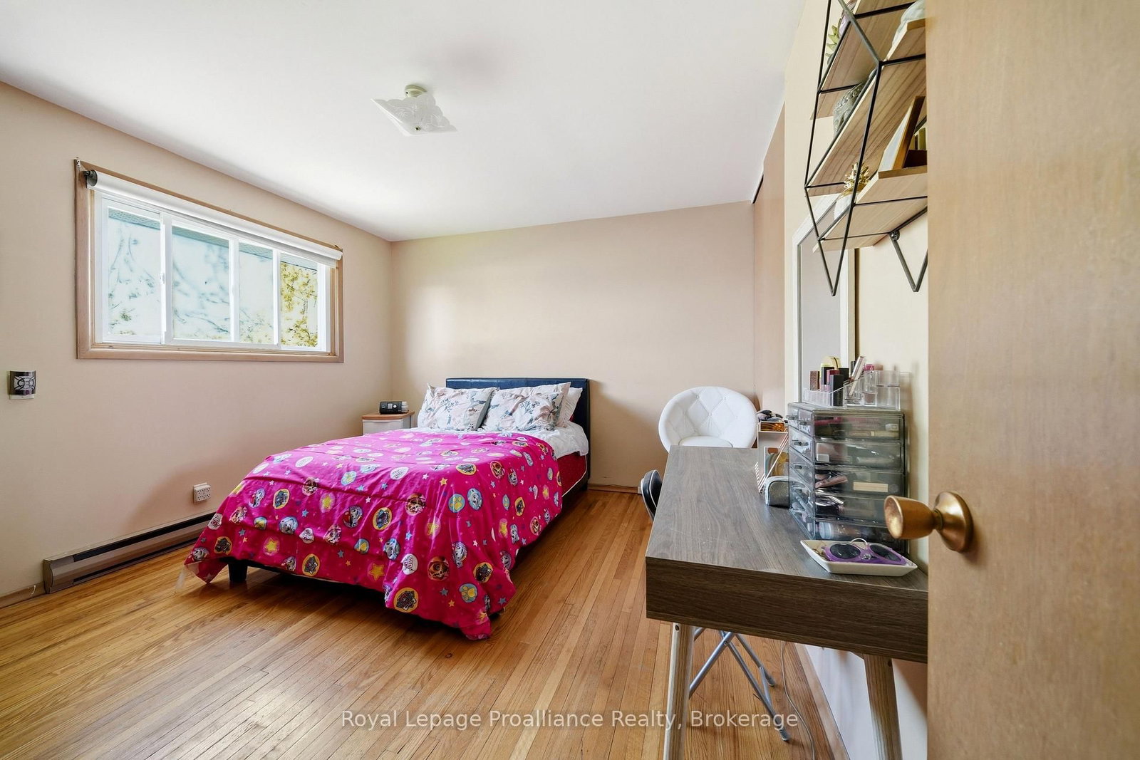 26 Johnson Street • Belleville, ON photo 18
