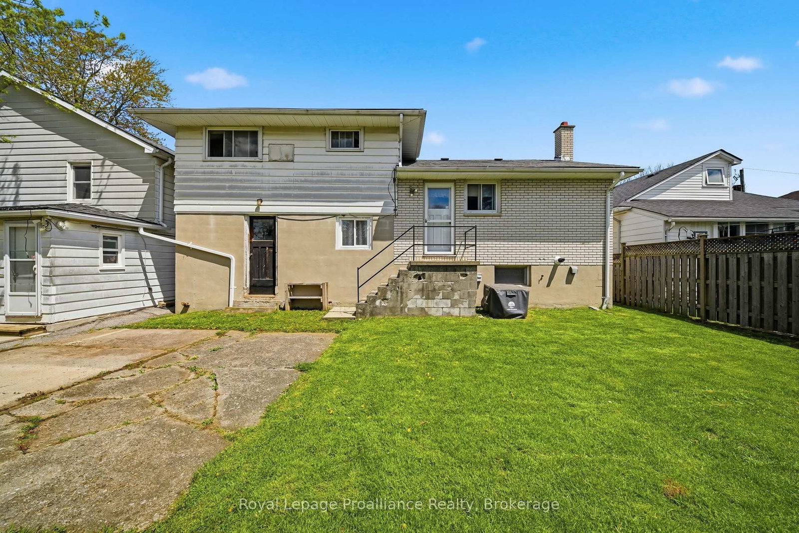 26 Johnson Street • Belleville, ON photo 47