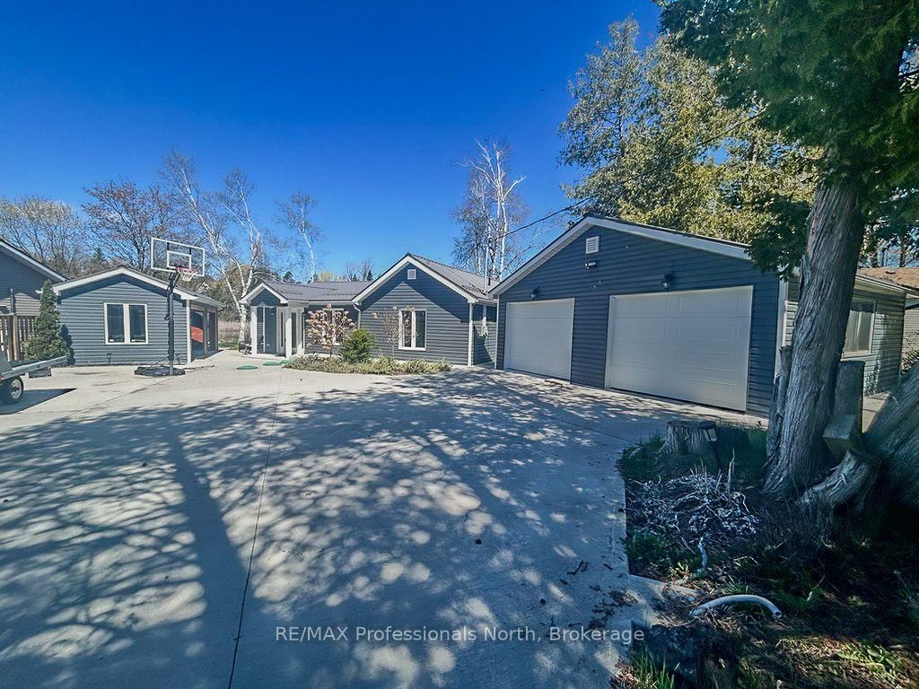 652 Robel Drive • Selwyn, ON photo 4