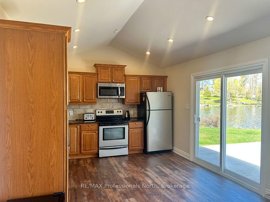 652 Robel Drive • Selwyn, ON photo 8