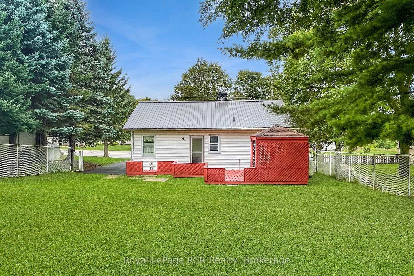 29 Main Street N • West Grey, ON photo 36