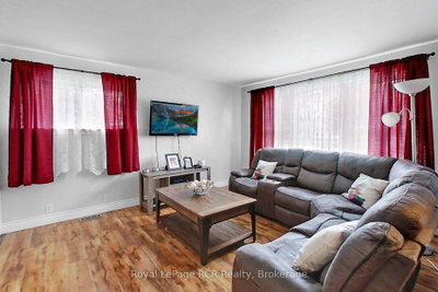 29 Main Street N • West Grey, ON photo 9