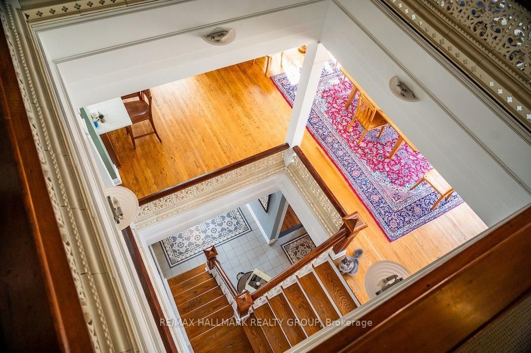 53 Scrivens Street • Ottawa, ON photo 7