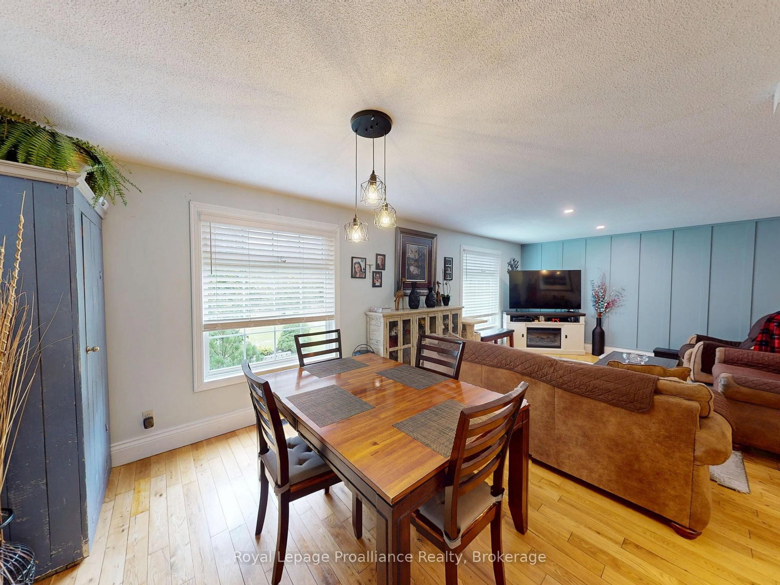 661 Flying Club Road • Stirling, ON photo 10