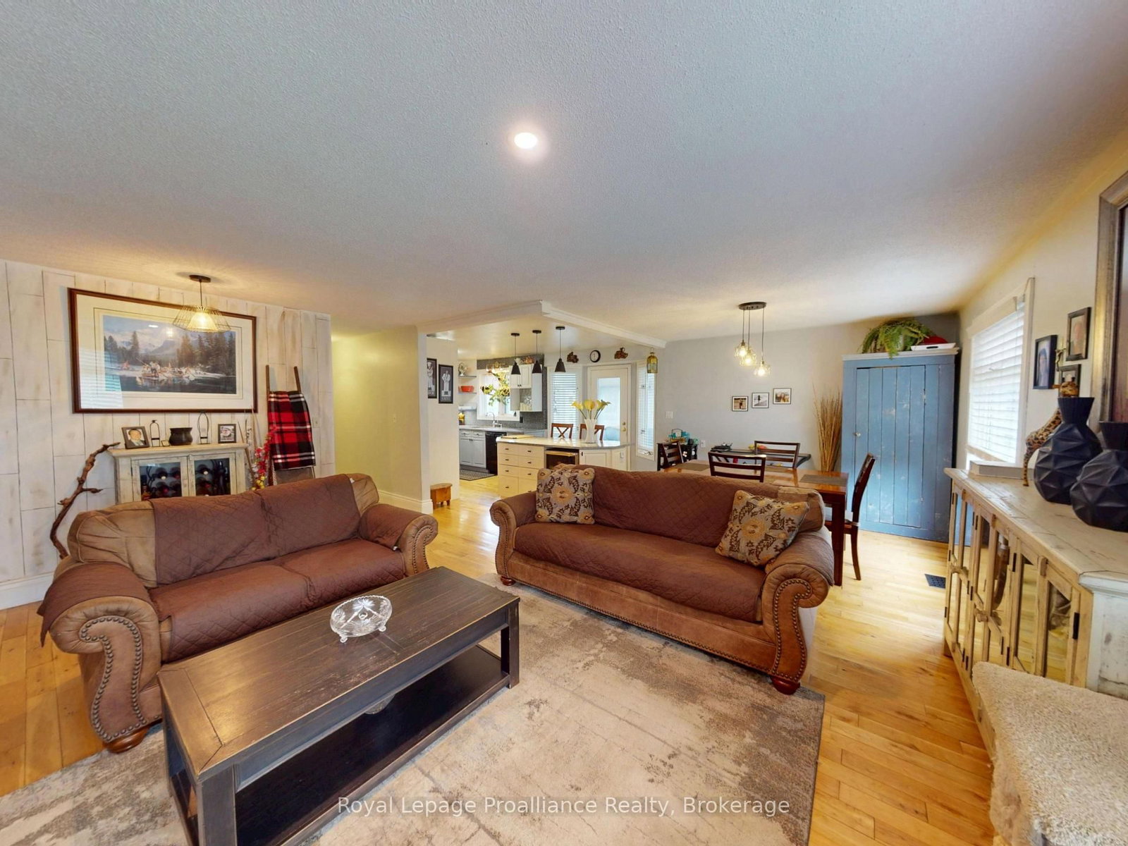 661 Flying Club Road • Stirling, ON photo 5